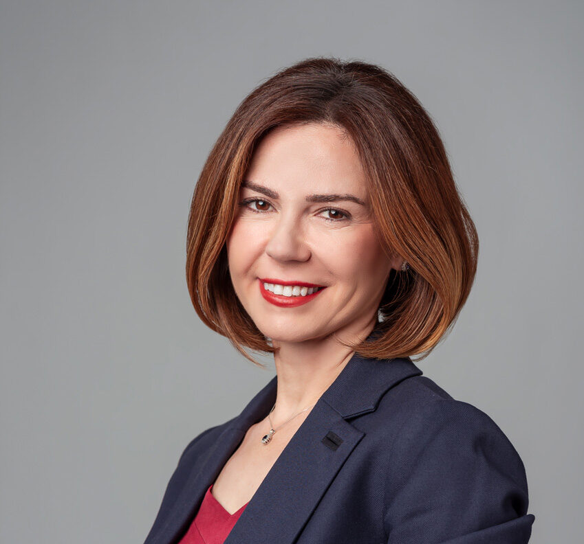 AYŞE ÖZTÜRK